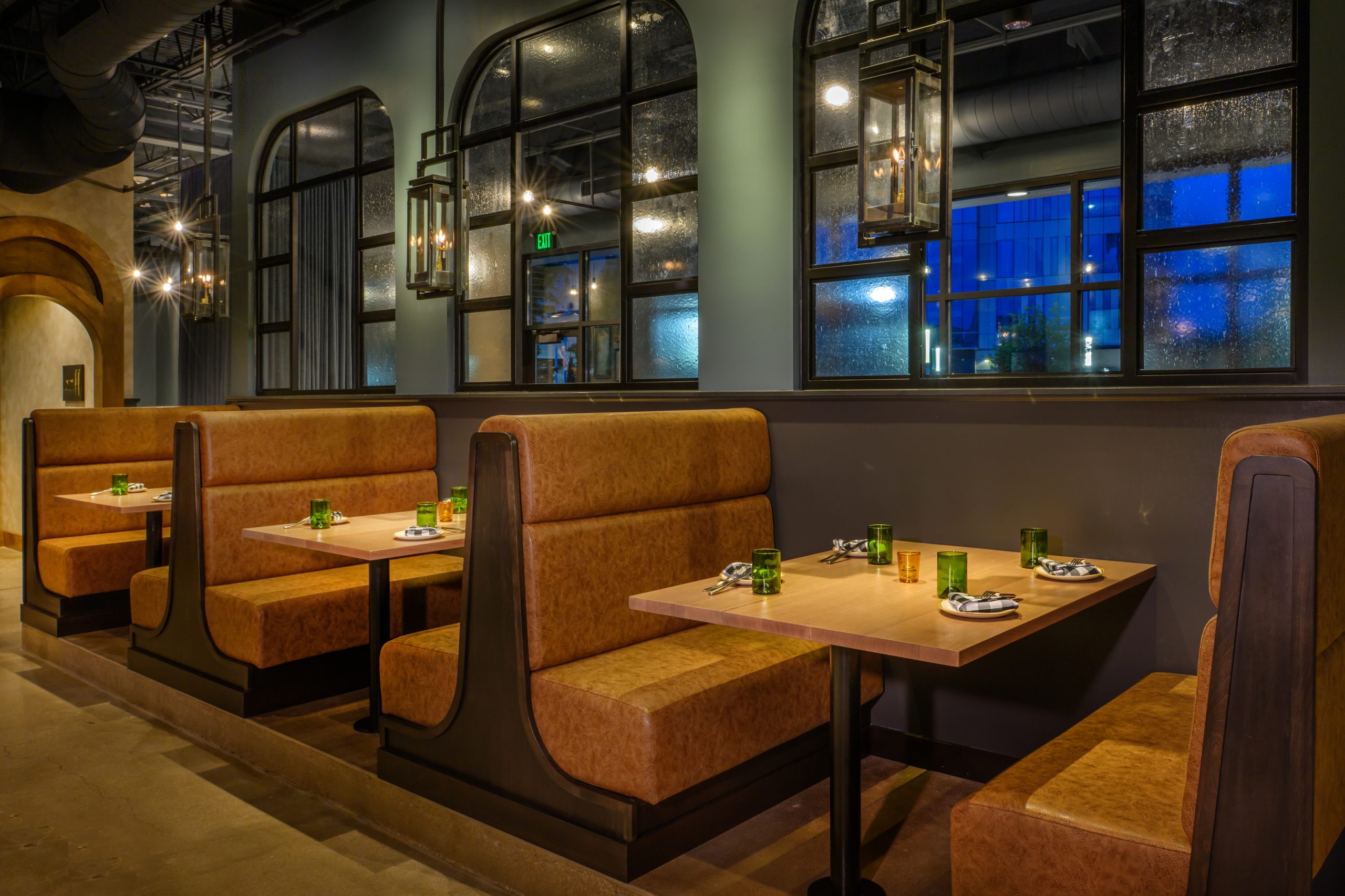 Basso on the Plaza seating with booths